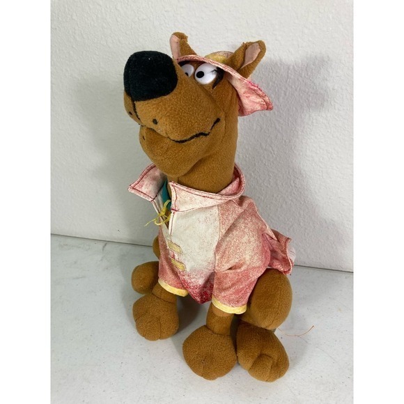 Vintage 1998 Scooby-Doo Plush 13in Brown Dog Red Raincoat Cartoon Network Rare - Picture 6 of 16